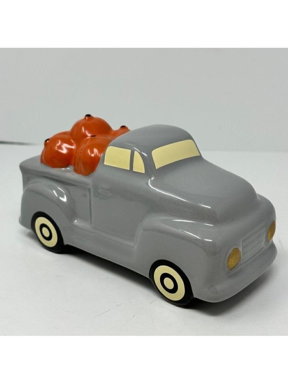 Farmhouse Pumpkin Hauling Truck Vintage Style Rustic Fall Holiday Decor Autumn